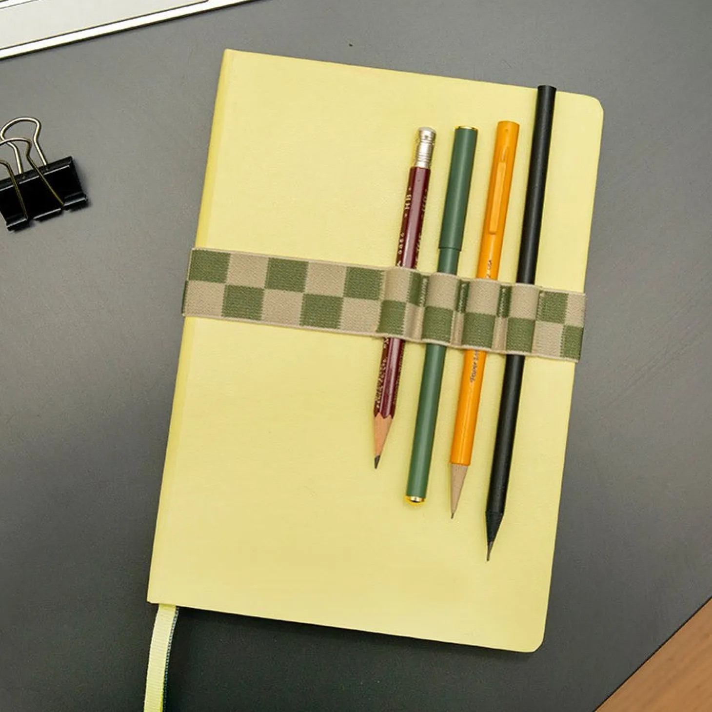 Inkerie Green Pen Holder Book Band
