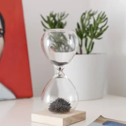 Magnetic Hourglass