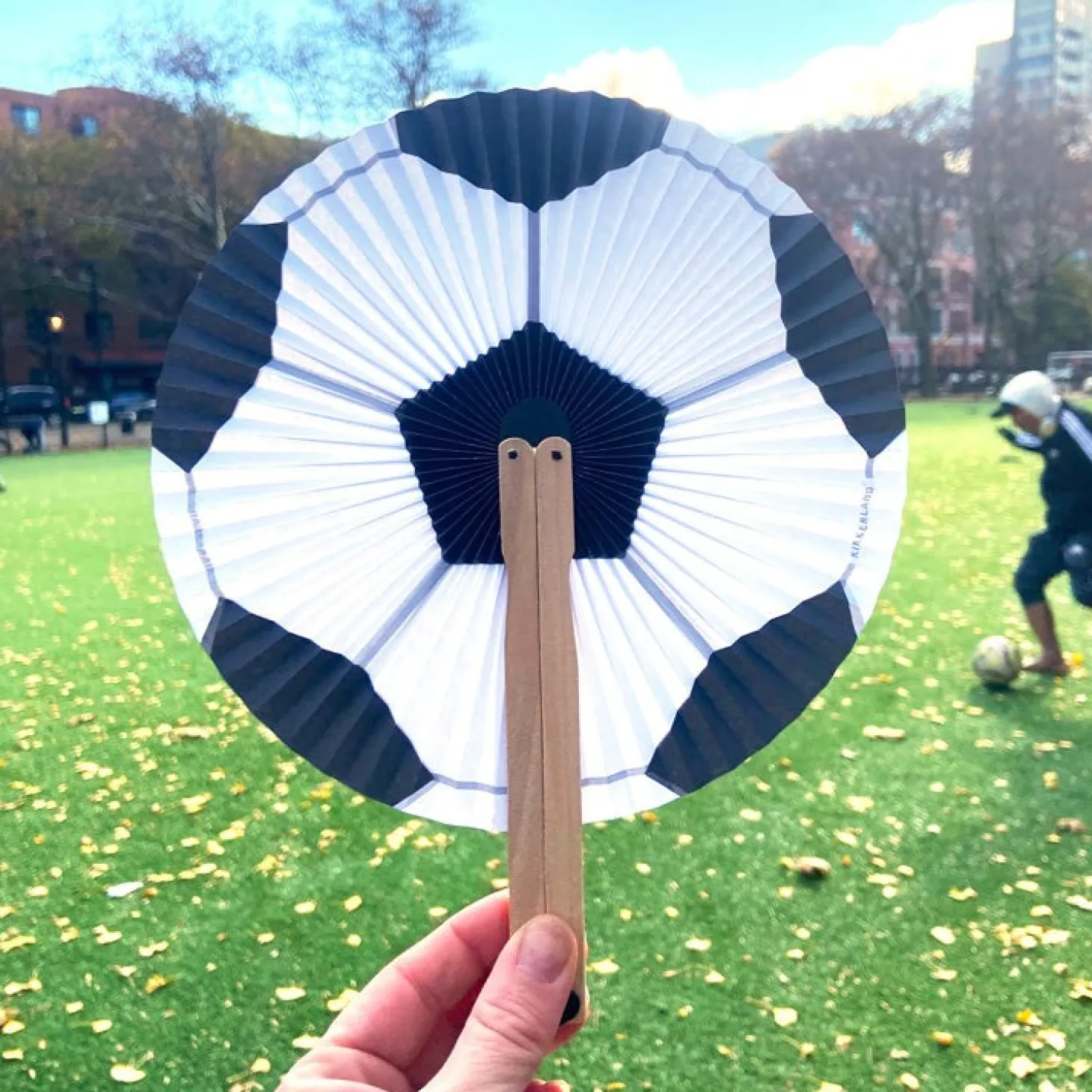 Soccer Paper Fan (football - for Eu)